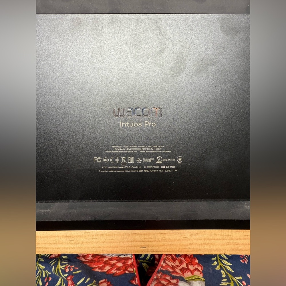 GUC Wacom Intuos Pro Tablet, Model PTH-660